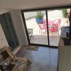 https://esterel-frejus.fr-provencehotel.com